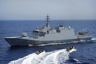 Nave Cigala Fulgosi della Marina Militare Italiana salva 36 naufraghi