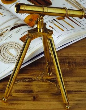 Telescopio in ottone da tavolo piccolo