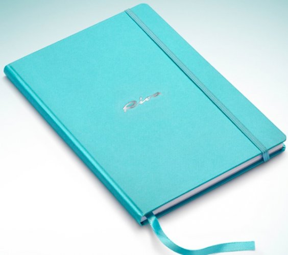 Rivanotes in mambo con penna